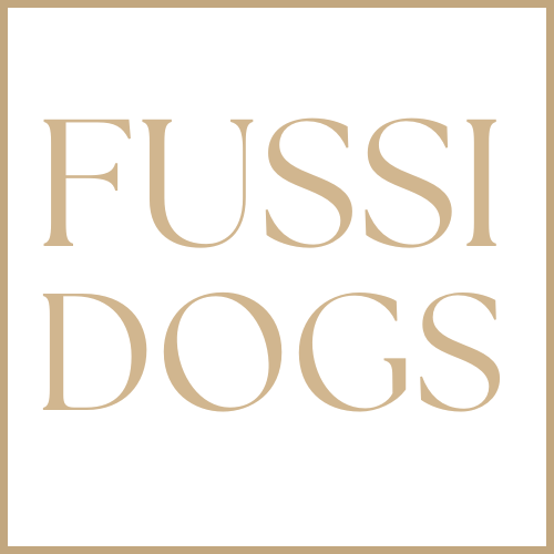 Entdecke handgemachtes Hundezubehör bei Fussi Dogs – Individuelle Hundehalsbänder und stilvolle Accessoires für jeden Hund. Qualität, die üb